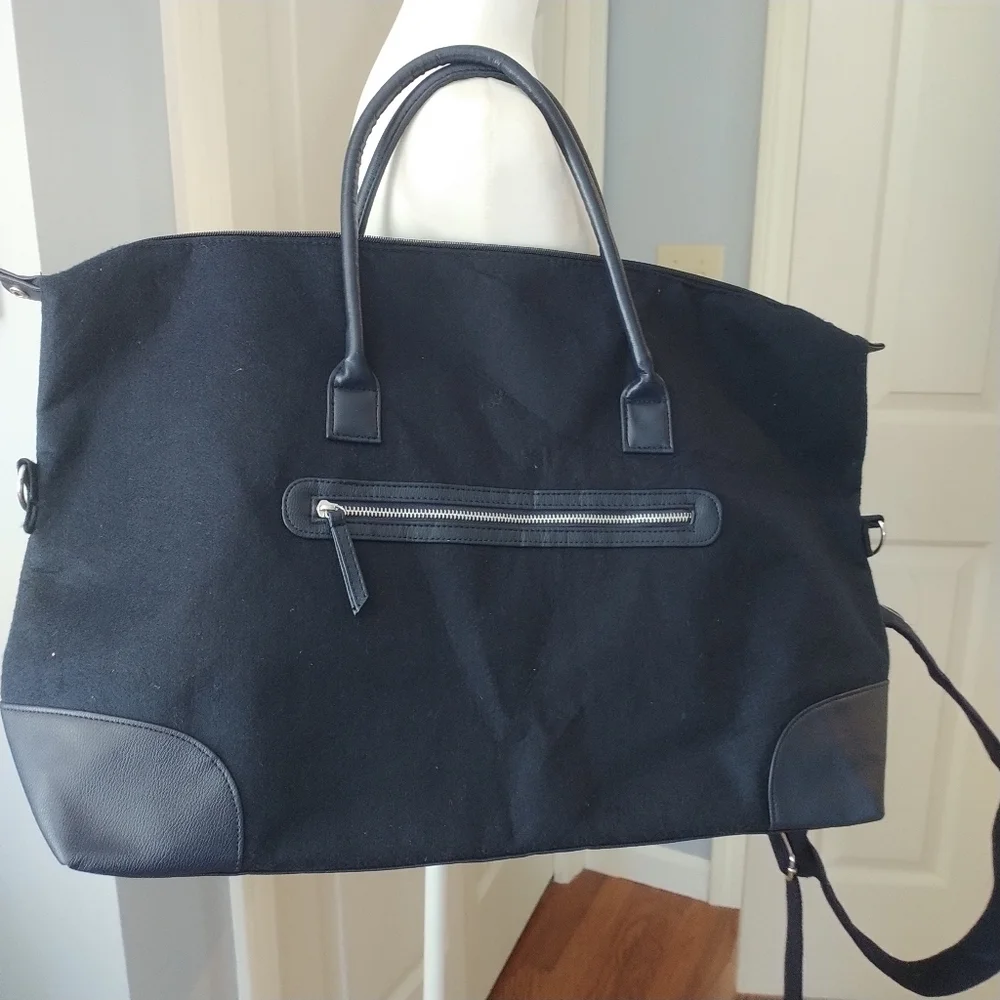 DSW Navy Felt Weekender Tote Luggage Travel Bag - Picture 3 of 11